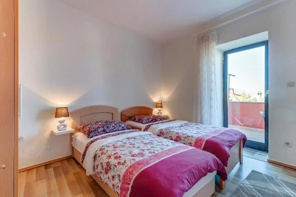 Apartman Matija Cunski Apartment